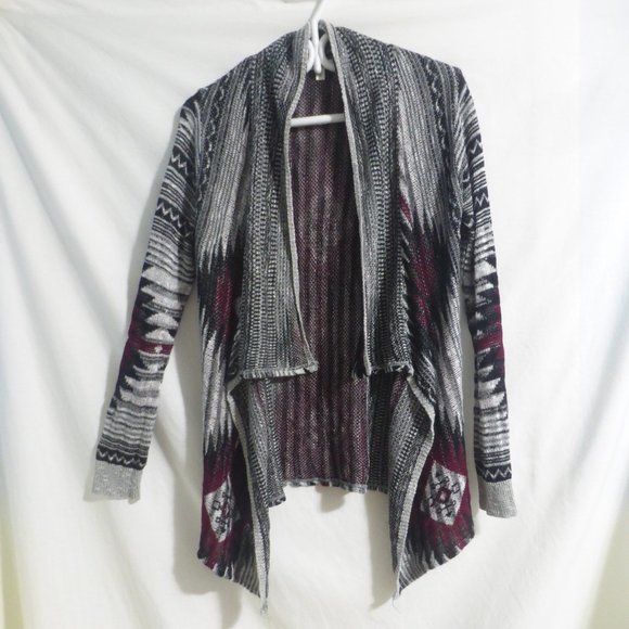 CLOSET SPACE, size medium, aztec design, open front long sleeve cardigan, BNWOT - Picture 1 of 15